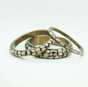 Vintage 1970s Style Indian Brass and Inlaid Shell <b>Bangles</b> <b>Fashionable</b> <b>Bangles</b> with Intricate Design - Product Image 3