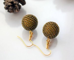 Pendientes de Bolas con Cuentas, Pendientes de Bolas, Pendientes de Cuentas Pequeñas Hechos a Mano con Amor - Product Image 1