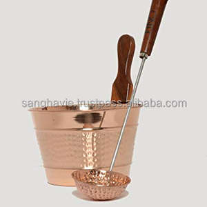 Cubo de sauna de cobre sólido de estilo antiguo con cucharón Decoración para el hogar Cubos inspirados en Ins para uso en saunas - Product Image 1