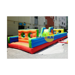 Pista de obstáculos inflable para discapacitados con un impresionante castillo inflable - Product Image 1