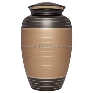 Urna de cremación carmesí para adultos hecha a mano, ataúd de metal de estilo americano, suministros funerarios de la India Brassworld - Product Image 5