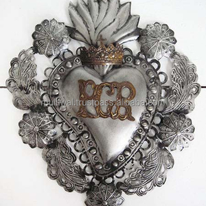 Coeur sacré de Jésus en métal coeur suspendu pour décor et cadeau catholique - Product Image 1