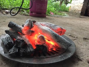 Bâton de briquette de bois dur au meilleur prix Arbres de litchi blanc Binchotan Shisha Charbon de bois Excellente inflammabilité pour barbecue - Product Image 6