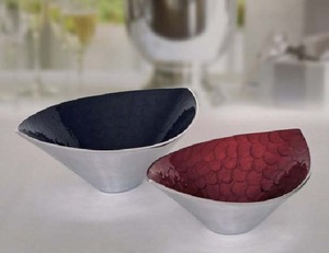 Tazón de fruta y masa triangular de aluminio pulido hecho a mano, regalos de Navidad ecológicos y sostenibles, personalizables con lazo - Product Image 5