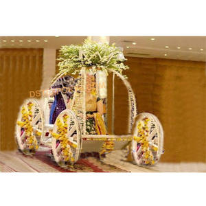 Carruaje de Entrada de la Novia para Bodas Indias, Doli Hecho a Mano, Carruaje Pequeño para la Entrada de la Novia, Diferentes Fabricantes de Carruajes del Reino Unido - Product Image 1