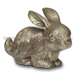 Urna funeraria de latón de conejo, de Brassworld, India - Product Image 3