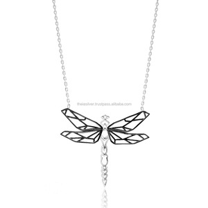 Libélula de Origami chapada en rodio, colgante de plata de ley 925 minimalista, hecho a mano para mujer - Product Image 1