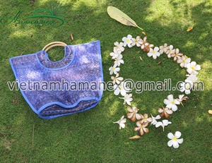 Women's Wholesale Natural Palm Leaf Hand Crafted Beach Handbag Striped <b>Straw</b> <b>Bag</b> - Product Image 1