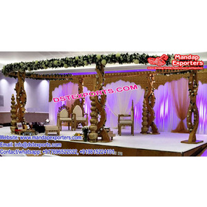 Nuevo estilo Pilares retorcidos Mandap de madera Aspecto antiguo Mandap tallado en madera Tendencia Precio bajo Última boda Mandaps Australia - Product Image 1