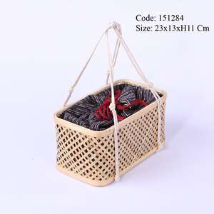 กระเป๋าหวายคุณภาพ กระเป๋าไม้ไผ่ สานด้วยมือ สไตล์ญี่ปุ่นสำหรับผู้หญิง กระเป๋าโท้ท ผ้าแคนวาสลายดอกไม้ ลายตาราง ลายทาง VINACRAFT JSC - Product Image 3