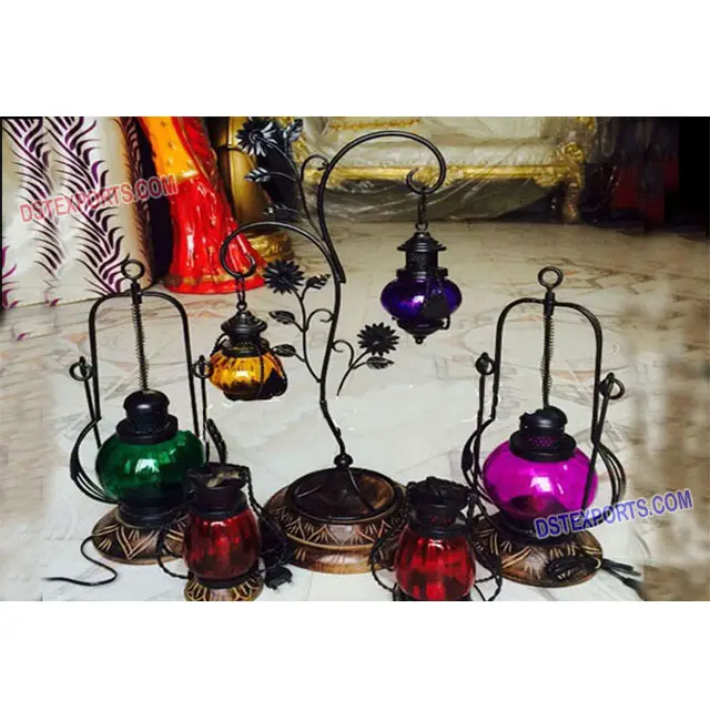 전통적인 인도 웨딩 센터 조각 웨딩 테이블 장식, 결혼식 다채로운 모로코 램프