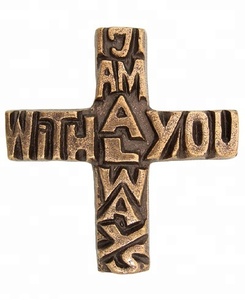 Cruz Decorativa de Pared de Bronce Pulido, Estilo Religioso, Modelo Metálico Hecho de Latón - Product Image 2