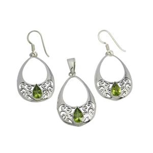 Magníficamente hecho a mano 925 plata esterlina peridoto piedra preciosa conjunto de pendientes joyería de plata para ella - Product Image 1