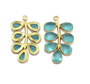 Conector de hoja de Calcedonia Natural aqua blue, conector chapado en oro y latón, fabricación de pendientes con una sola presa - Product Image 2