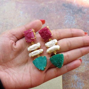 Boucles d'oreilles clous en agate verte, agate rose, perles d'eau douce blanches, faites à la main, alliage de laiton, sans nickel, pour mariage, anniversaire, fiançailles - Product Image 4