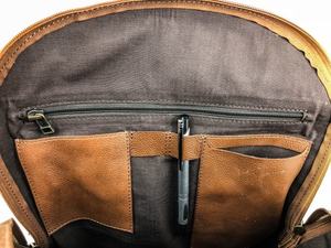 Mochila de cuero de viajero Bolso de hombro marrón claro Bolso de viaje de cuero Correa de hombro ajustable - Product Image 5