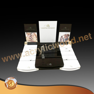 Exhibición de reloj acrílica personalizada/soporte de exhibición de reloj de pulsera/soporte de exhibición de reloj de ventana con anillos C - Product Image 1