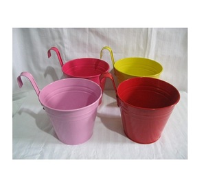 Macetas y macetas pintadas a mano hechas con metal de alta calidad para la decoración interior y exterior del Hogar - Product Image 2