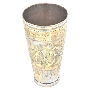 Vaso Tradicional de Latón Hecho a Mano para Lassi con Diseño Floral y Detalles Dorados, Esculturas de Vasos, Artículos para Regalo, Venta al por Mayor NGL-572 - Product Image 2