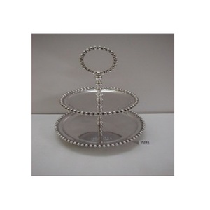 Diseño decorativo hecho a mano 2 niveles soporte de pastel de acero al por mayor hecho a mano aluminio pulido 2 niveles soporte de pastel de boda elegante - Product Image 1