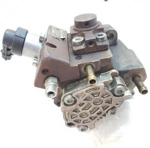 <span class=keywords><strong>Pompe</strong></span> à carburant 0445010136 16700-MA70C pour Caravan ZD30 - Product Image 1