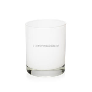 Pot en céramique et gobelet blanc, bougie vide avec couvercle - Product Image 1