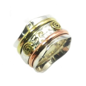2024 nouvelle mode trois tons 925 bague Spinner en argent Sterling éternité Vermeil méditation en argent uni pour les fêtes vente en ligne - Product Image 1