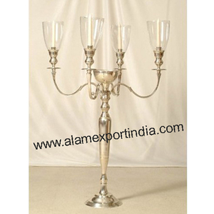 เชิงเทียนโลหะสำหรับตกแต่งโต๊ะงานแต่งงานเชิงเทียน5แขนทำด้วยมือพร้อมแก้วเฮอริเคน - Product Image 1