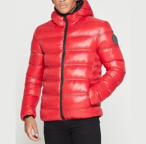 Chaqueta acolchada de poliéster negro personalizada para hombre, chaqueta acolchada impermeable de invierno con cierre de cremallera, cuello de piel de oveja, transpirable, informal - Product Image 4