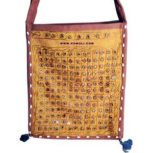 Patch terreux marron et miroir travail brodé Banjara Gypsy Hippy sac à bandoulière Boho ethnique fourre-tout fait à la main pour femmes et filles - Product Image 2