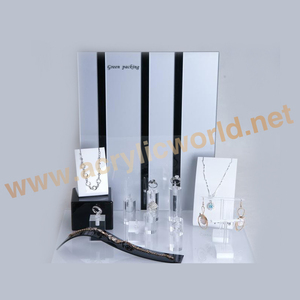 Présentoir de collier de bijoux en acrylique personnalisé - Product Image 1