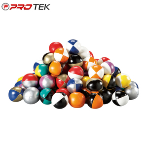 Pelota de malabares de cuero sintético personalizada - Product Image 2