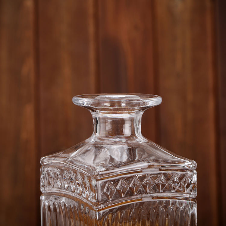 Set 6 Bottiglie In Vetro BERARDI - Da 750 Ml, Con Tappi In Silicone, Stile Vintage - Foto 7