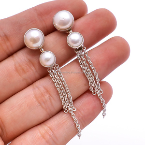 Pendiente de Plata de Ley 925 hecho a mano con perlas y piedras preciosas - Product Image 1