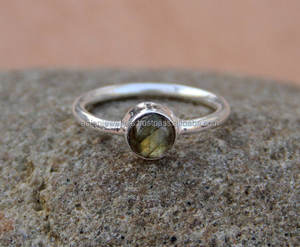 แหวนพลอยธรรมชาติลาบราดอร์ไทต์ เงินแท้ 925 แฮนด์เมดสวยงาม แฟชั่นไม่ซ้ําใคร ขายดีที่สุด เครื่องประดับเงินขายส่ง - Product Image 1