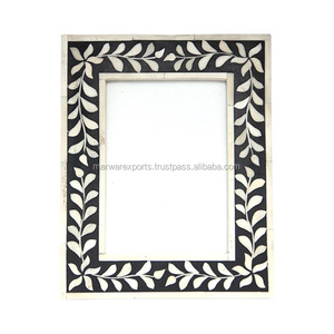 Meuble de salon en bois massif de designer avec incrustation en os - Product Image 3