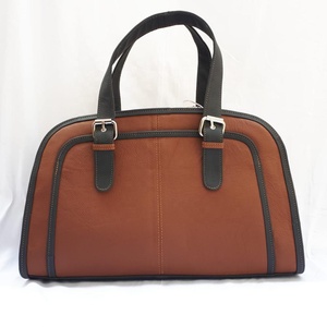 Sac bandoulière pour femme Designer Keven Impex en similicuir à motif serpent, fermeture éclair, bandoulière arquée, fait main - Product Image 2