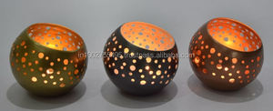 Portavelas de Hierro Hechos a Mano para Decoración del Hogar y Navidad con Perforación - Product Image 3