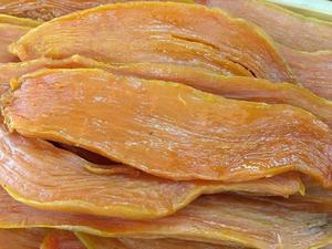 Patates douces séchées vietnamiennes naturelles et délicieuses, parfaites pour tous les repas, sans sucre et bonnes pour la santé. - Product Image 6