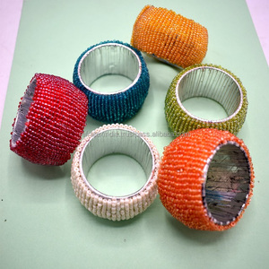 Servietten ringe Silber Bling Strass Diamant Kristall Elegante Hochzeits feier Hotel verwendet Perlen Servietten ring von Refratex Indien