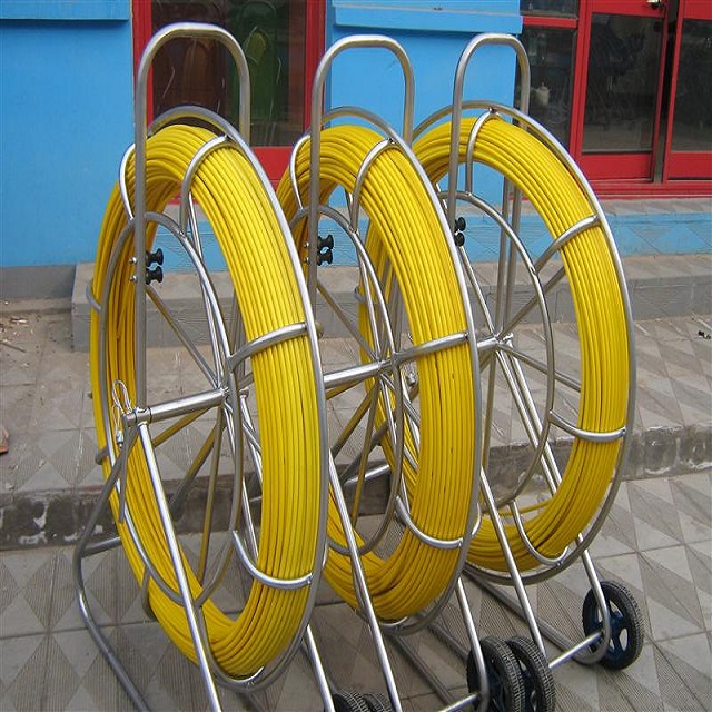 Отслеживание стекловолокна frp труба воздуховода rodder