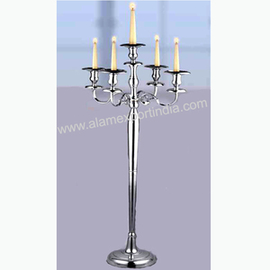 Candélabre haut en métal aluminium Laterst Bougeoir à 5 bras fini argent brillant pour la décoration de centre de table de mariage - Product Image 1