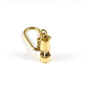 LLavero de lámpara de aceite de latón náutico pequeño, llavero de mosquetón promocional de Material metálico - Product Image 1