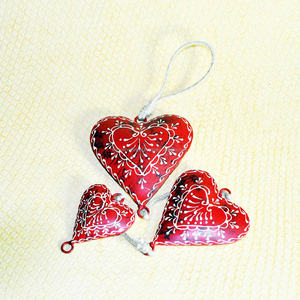 Red Cone Painting Metal <b>Hanging</b> Heart Decoration <b>Ornament</b> Heart-shaped Wind Chime - Product Image 3