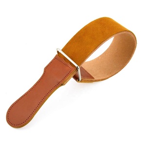 Maquinilla de afeitar clásica, de cuero Marrón mate, para peluquero - Product Image 1