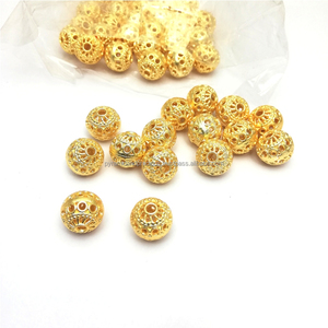 Cuentas Redondas de 14 mm con Diseño <span class=keywords><strong>Jali</strong></span> Chapadas en Oro, Cuentas Hechas a Mano para la Fabricación de Joyas - Product Image 2