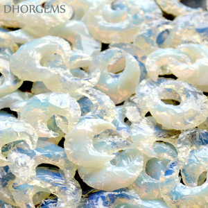 Opalite natural Luna Talla Piedra Opalite Crescent Piedra preciosa Cristal Opalite Mayorista para encantos - Product Image 2