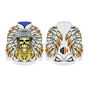 Sudadera con capucha personalizada con diseño de alas de calavera de guerrero indio - Product Image 2