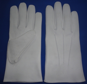 Guantes Blancos de Poliéster Bordados con Logotipo Personalizado y Tachuelas Modernas para Deportes y Actividades al Aire Libre en las Cuatro Estaciones - Product Image 3