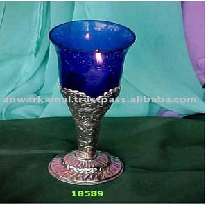 Lanterne en fer design traditionnel Photophore Verre votif et verre soufflé à la bouche en métal Votive avec laiton - Product Image 1
